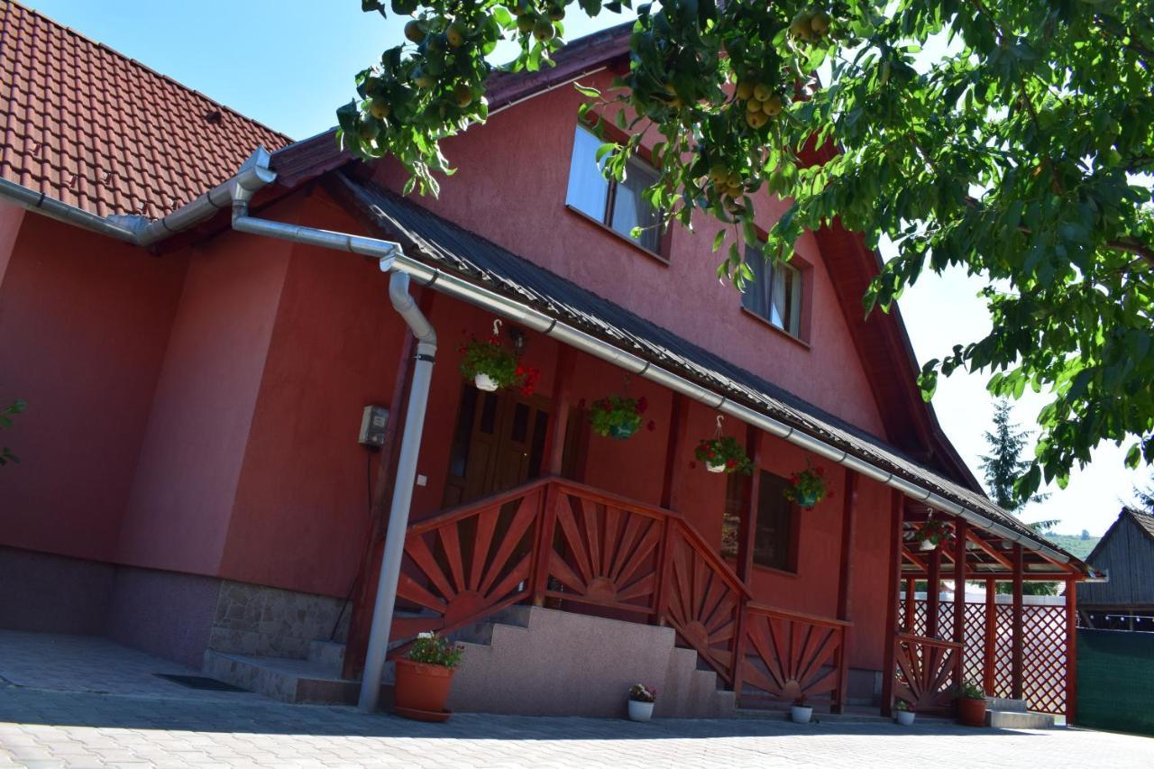 Gamma Guest House Прайд Екстериор снимка
