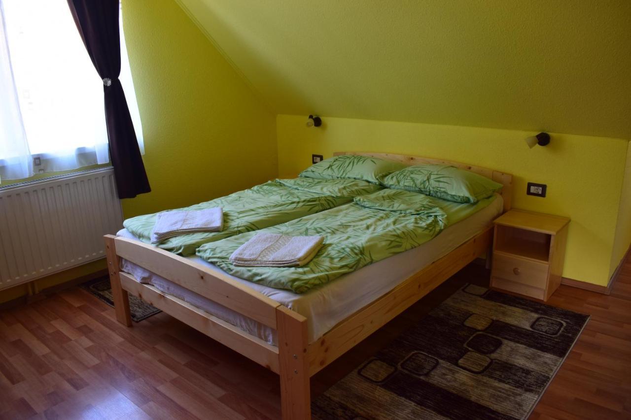 Gamma Guest House Прайд Екстериор снимка