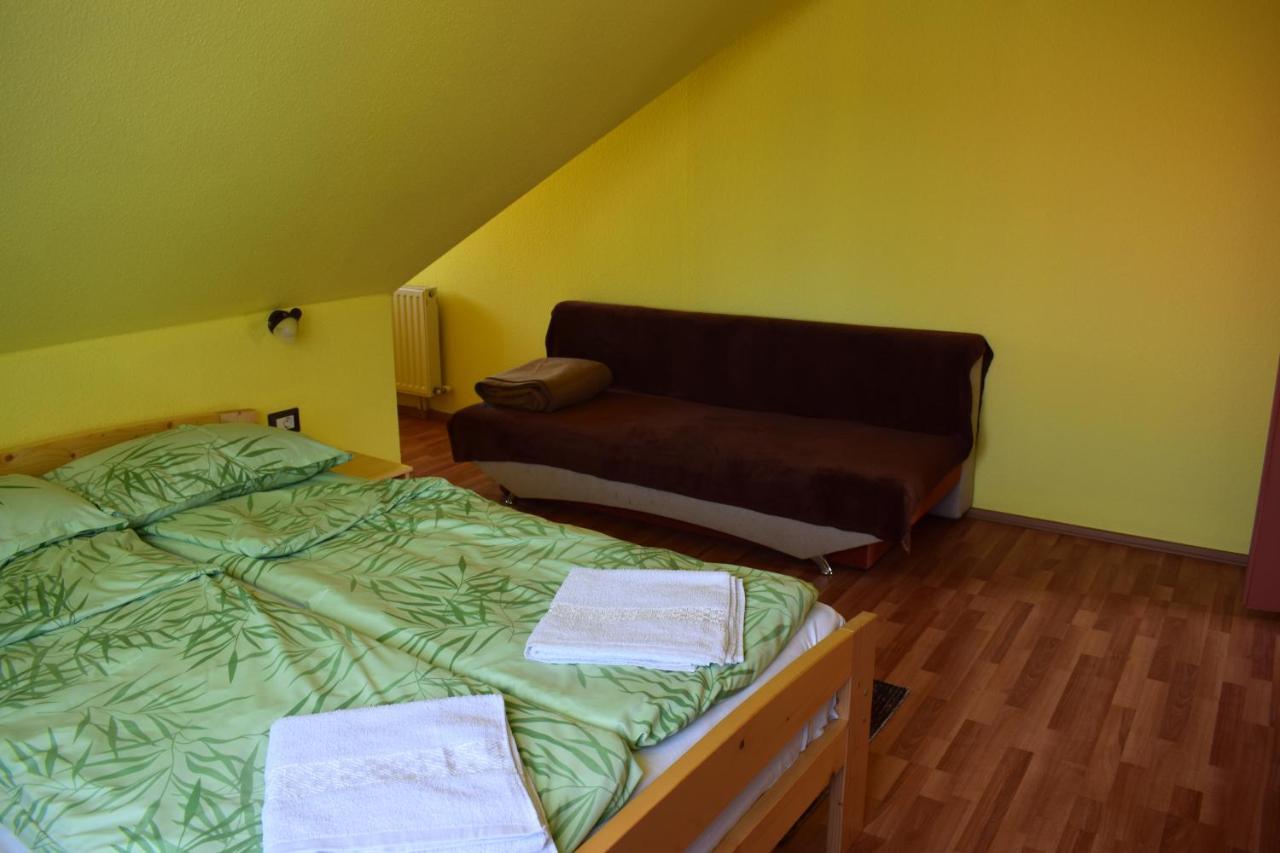 Gamma Guest House Прайд Екстериор снимка